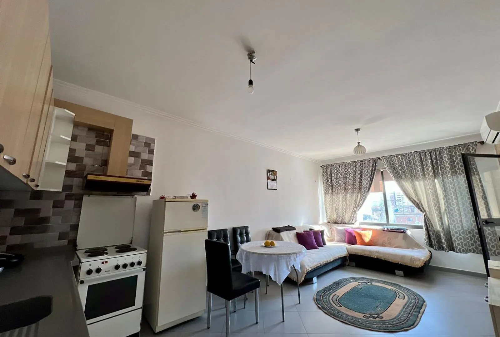 דירה טיראנה Kris Apartament אלבניה